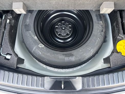 Used 2018 MAZDA CX-5 Touring image 36