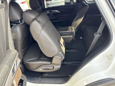 Used 2023 MAZDA CX-9 Signature image 11
