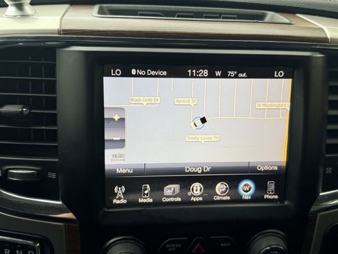 Used 2015 RAM 1500 Laramie w/ Convenience Group image 20