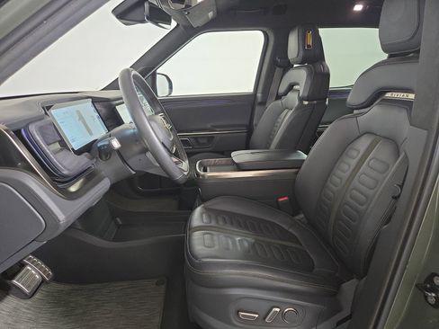 Used 2022 Rivian R1T Launch Edition image 20