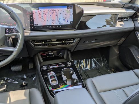 New 2025 Audi A6 e-tron Premium image 6