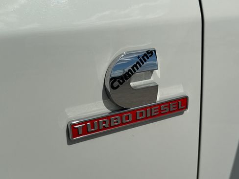 Used 2022 RAM 2500 Laramie AWD/4WD image 7