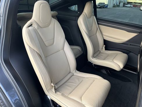 Used 2016 Tesla Model X Performance image 32