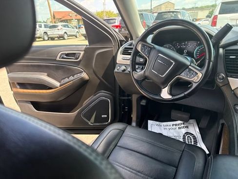 Used 2019 GMC Yukon XL Denali w/ Denali Ultimate Package AWD/4WD image 22