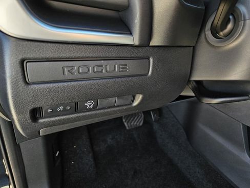 New 2026 Nissan Rogue S image 15