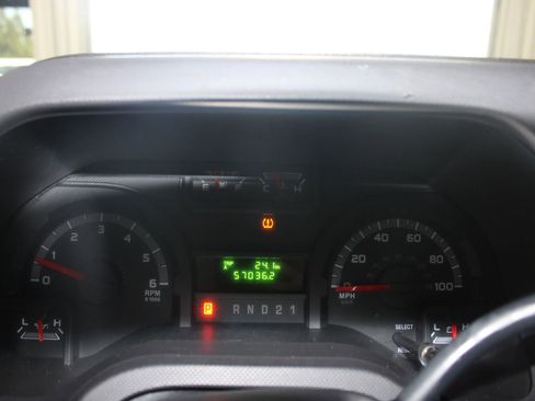 Used 2011 Ford E-250 and Econoline 250 Van 3D w/ PWR Group image 14