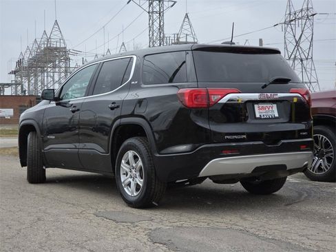 Used 2019 GMC Acadia SLE image 11