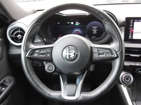 Used 2024 Alfa Romeo Tonale Ti w/ Active Assist Package AWD/4WD image 25