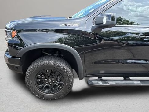 Used 2025 Chevrolet Silverado 1500 ZR2 w/ Technology Package AWD/4WD image 33