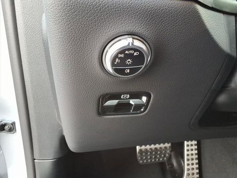 Certified 2026 Mercedes-Benz GLC 300 4MATIC image 17