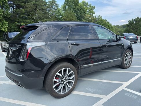 Used 2023 Cadillac XT5 Sportv w/ Technology Package AWD/4WD image 3