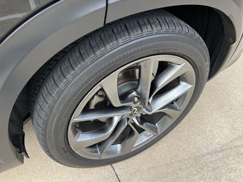 Used 2019 INFINITI QX50 Essential w/ Sensory Package image 34