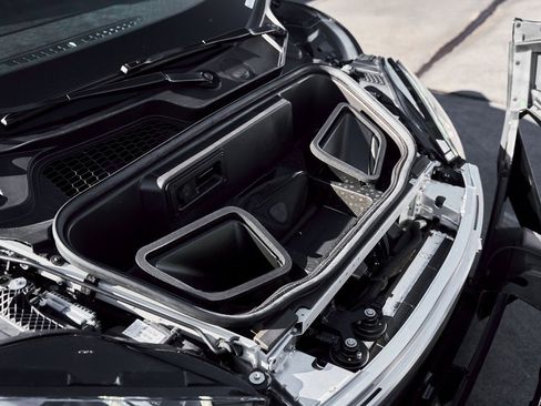 Used 2023 Lamborghini Huracan STO image 25