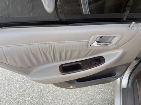 Used 2000 Honda Accord EX image 12