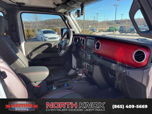 Used 2023 Jeep Gladiator Rubicon w/ Trailer Tow Package image 28