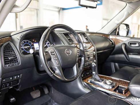 Used 2019 Nissan Armada Platinum image 22