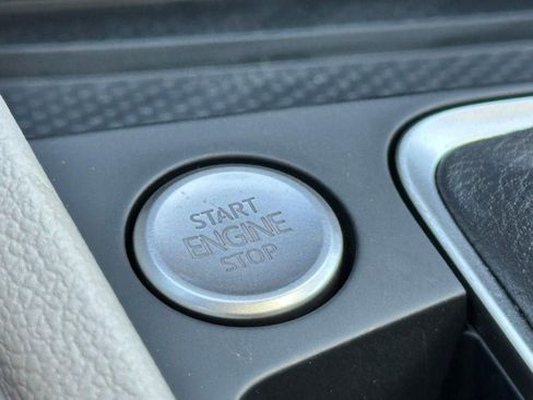 New 2026 Volkswagen Jetta SE FWD image 14