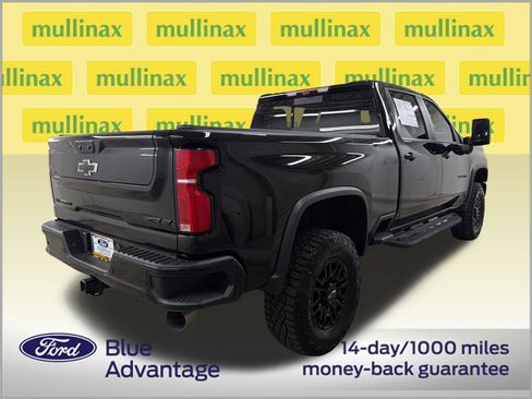 Used 2026 Chevrolet Silverado 2500 ZR2 AWD/4WD image 3