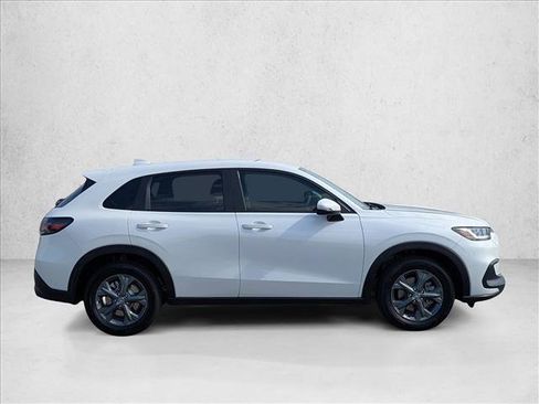 New 2026 Honda HR-V LX image 4