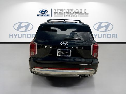 Used 2023 Hyundai Palisade Calligraphy FWD image 5