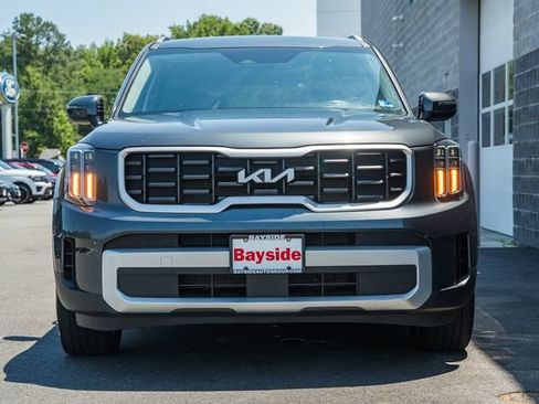Used 2024 Kia Telluride S AWD/4WD image 3