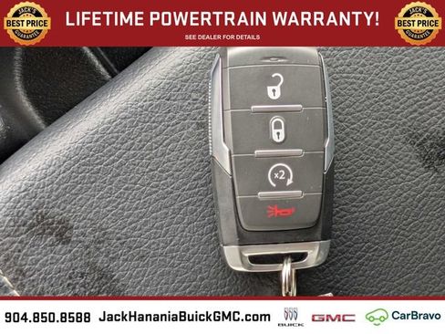 Used 2025 RAM 1500 Warlock AWD/4WD image 33