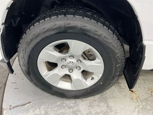 Used 2023 RAM 1500 Big Horn image 25