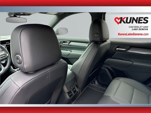 New 2026 GMC Terrain AT4 w/ Convenience Package III image 29