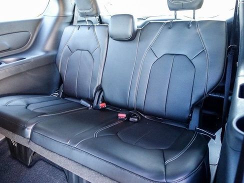 New 2026 Chrysler Pacifica Select w/ S Appearance Package FWD image 26