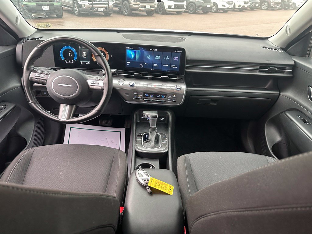 Used 2025 Hyundai Kona SEL AWD/4WD image 25