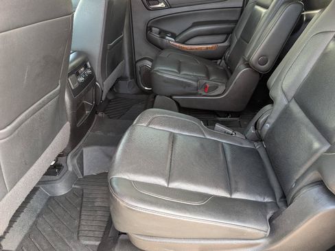 Used 2020 Chevrolet Suburban Premier RWD image 9