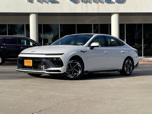 Used 2025 Hyundai Sonata SEL image 2