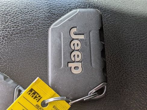 Used 2021 Jeep Wrangler Unlimited Sport image 31