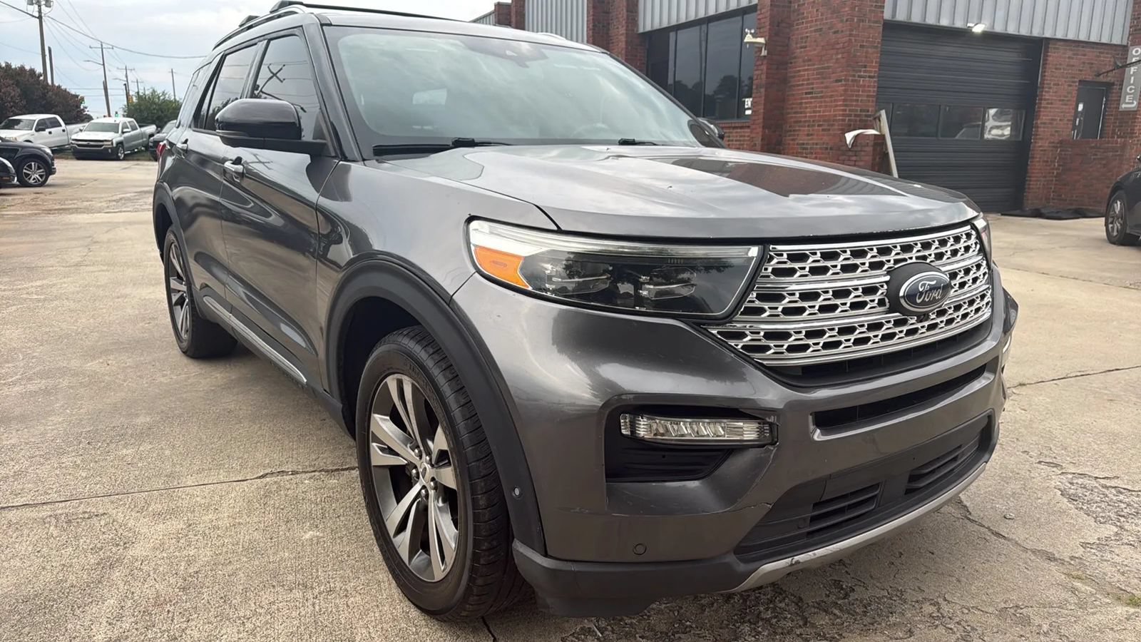 Used 2020 Ford Explorer Platinum w/ Premium Technology Package AWD/4WD image 7