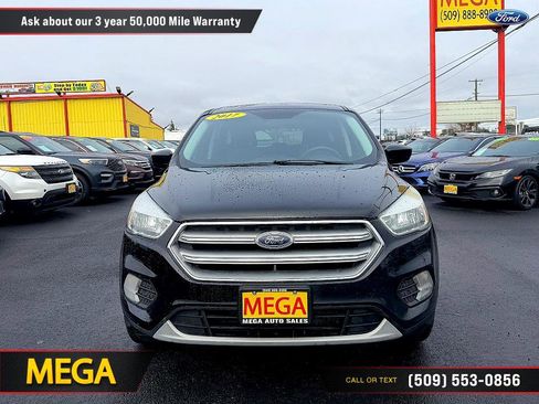 Used 2017 Ford Escape SE image 4