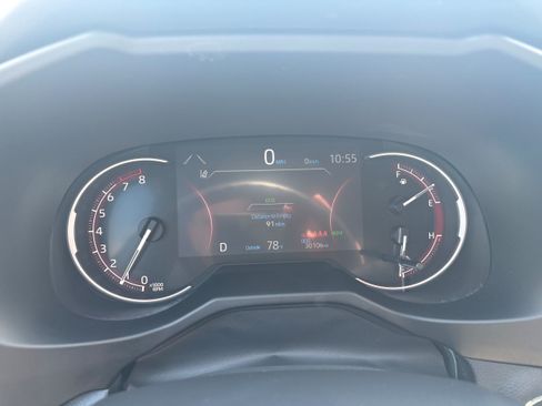 Used 2023 Toyota RAV4 XLE AWD/4WD image 4