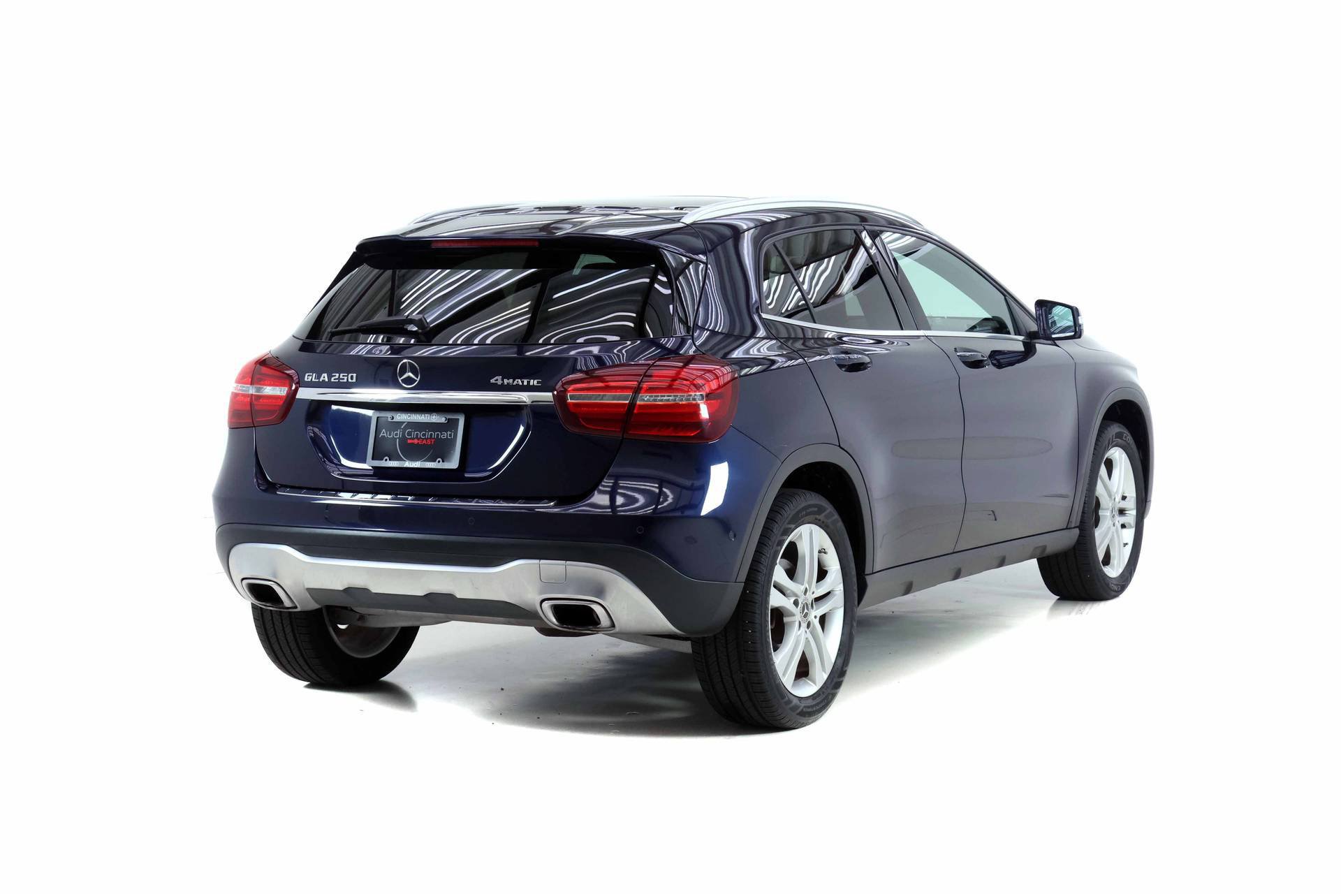 Used 2018 Mercedes-Benz GLA 250 4MATIC image 4