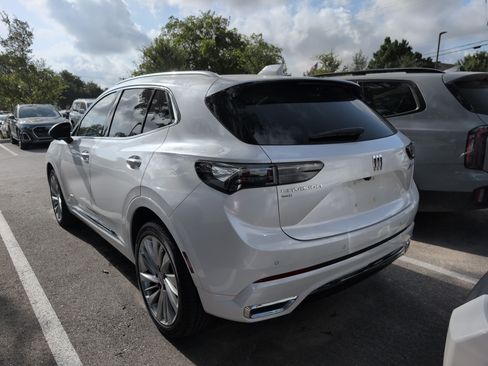Used 2024 Buick Envision Avenir AWD/4WD image 4