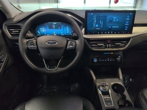 Used 2024 Ford Escape Platinum image 12