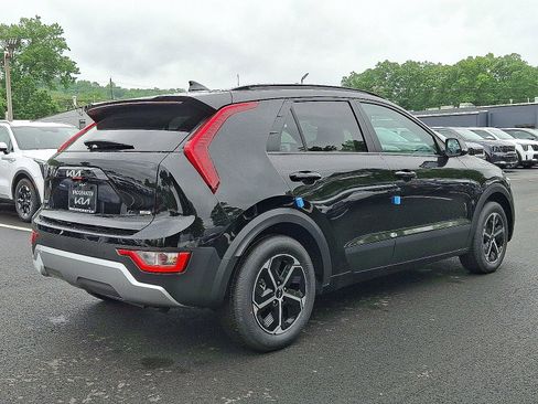 New 2025 Kia Niro EX image 4