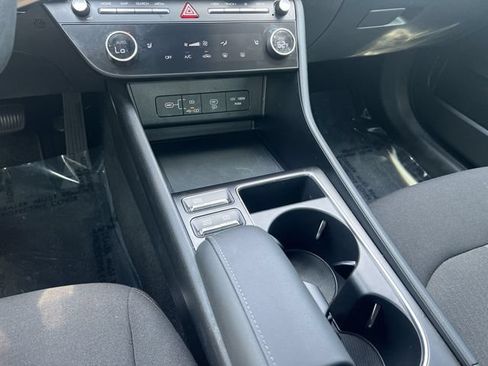 Used 2025 Hyundai Sonata SEL AWD/4WD image 23