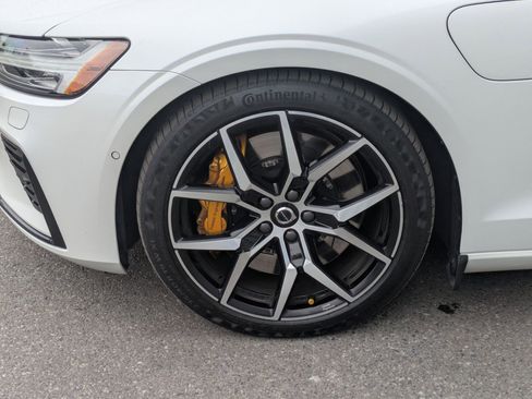 Used 2025 Volvo V60 T8 Polestar AWD/4WD image 11
