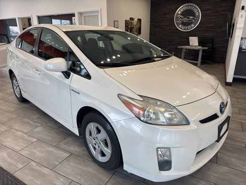Used 2010 Toyota Prius One image 2