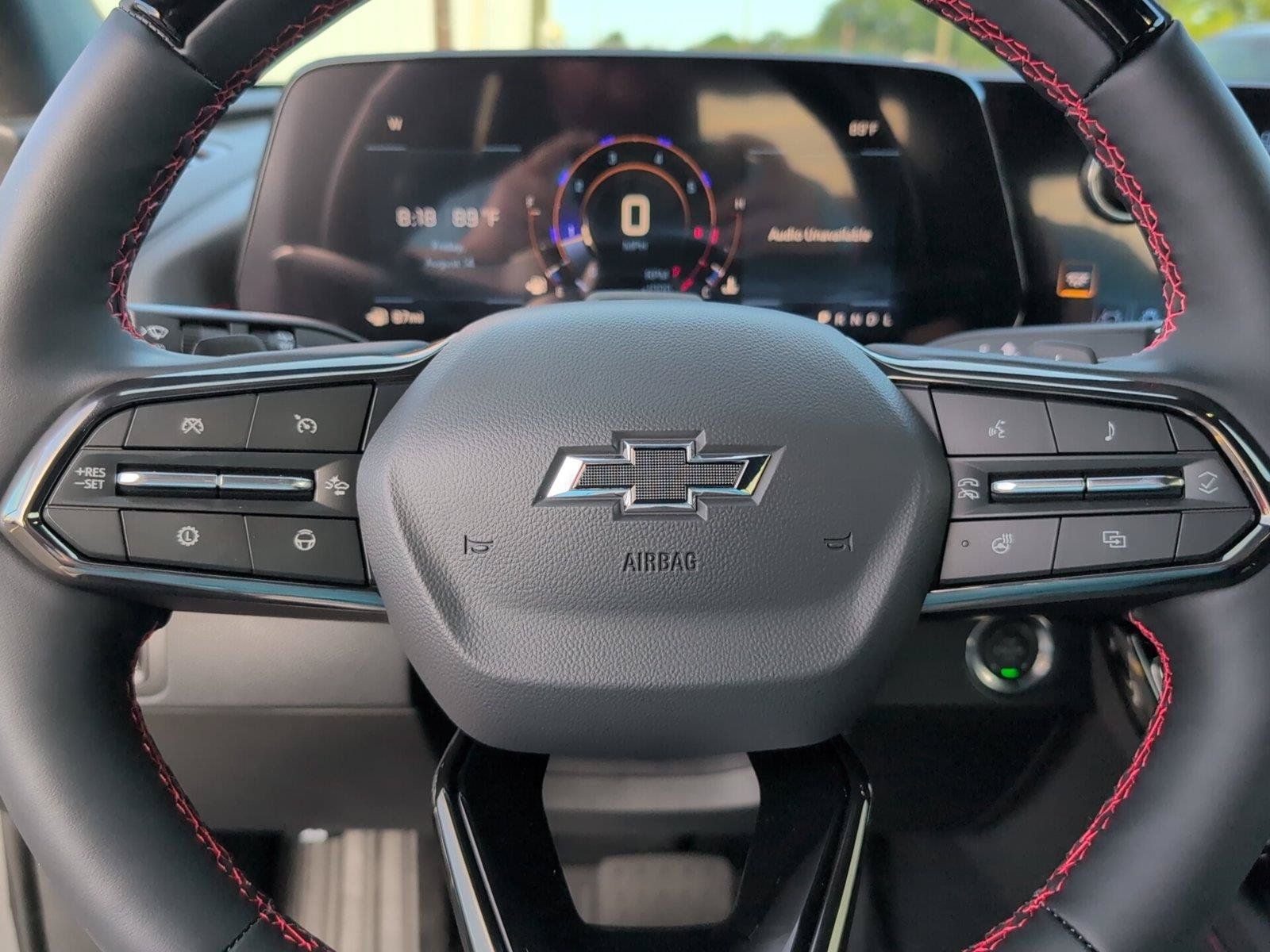 New 2026 Chevrolet Traverse RS w/ LPO, Floor Liner Package FWD image 23