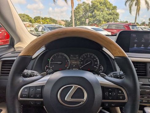 Used 2022 Lexus RX 350L FWD w/ Premium Package image 29