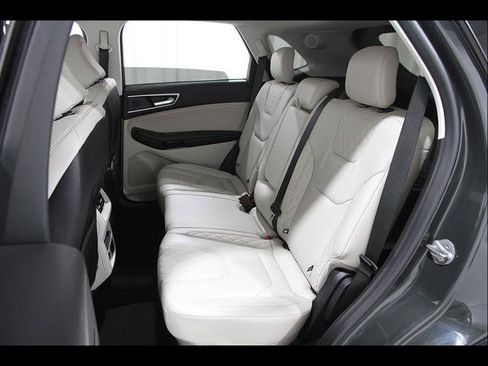 Used 2024 Ford Edge Titanium w/ Titanium Elite Package AWD/4WD image 18