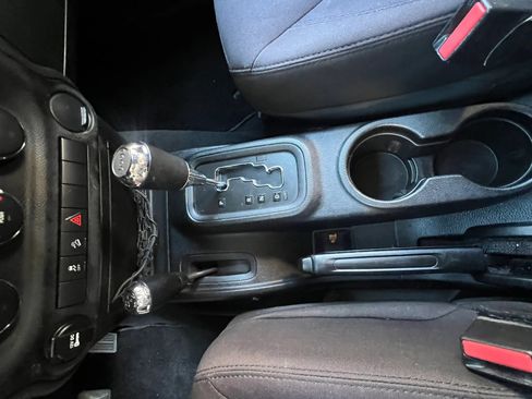Used 2014 Jeep Wrangler Sport w/ Connectivity Group AWD/4WD image 22