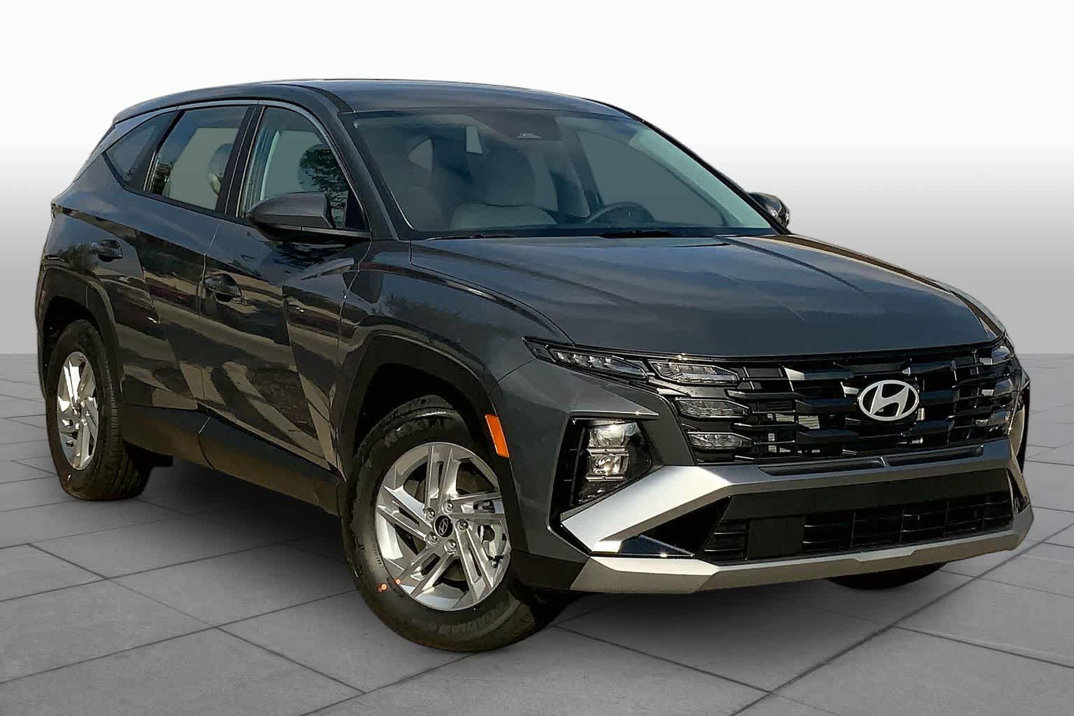 New 2026 Hyundai Tucson SE FWD image 2