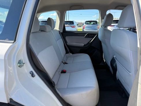 Used 2015 Subaru Forester 2.5i w/ Alloy Wheel Package AWD/4WD image 16
