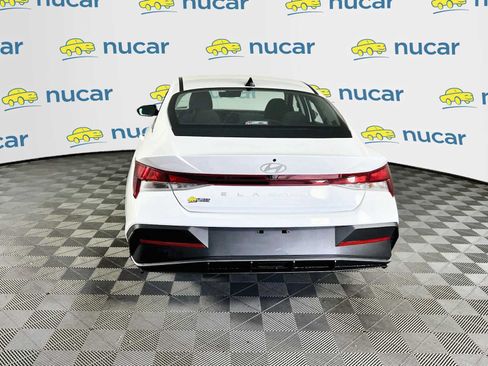 Certified 2024 Hyundai Elantra SEL FWD image 6